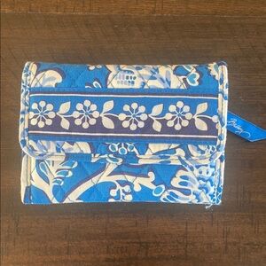 Vera Bradley Blue Floral Quilted Wallet